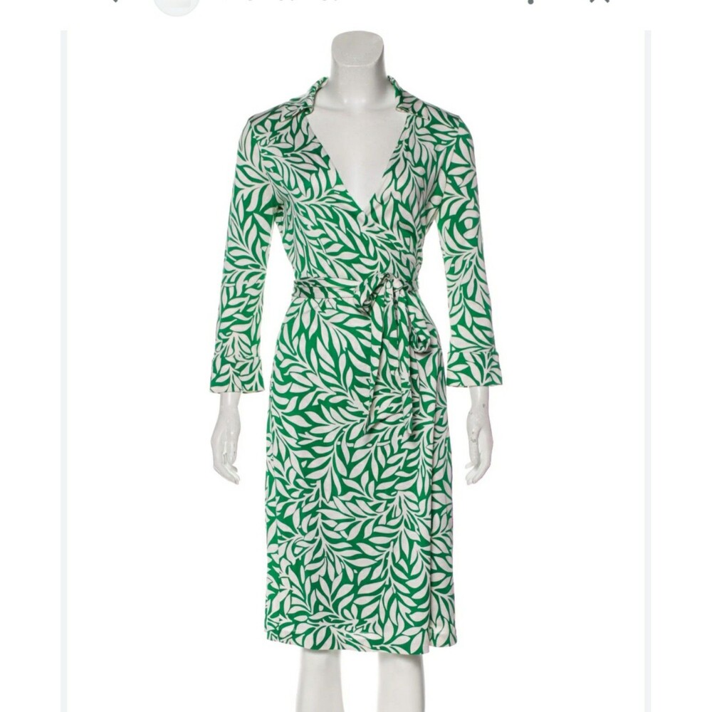 Diane von Furstenberg silk-blend wrap dress white & green laurel leaf print Sml